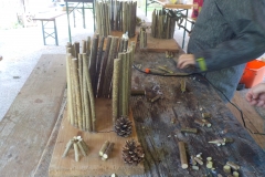 Afrika-Häuser aus Holz, Moos und Stroh